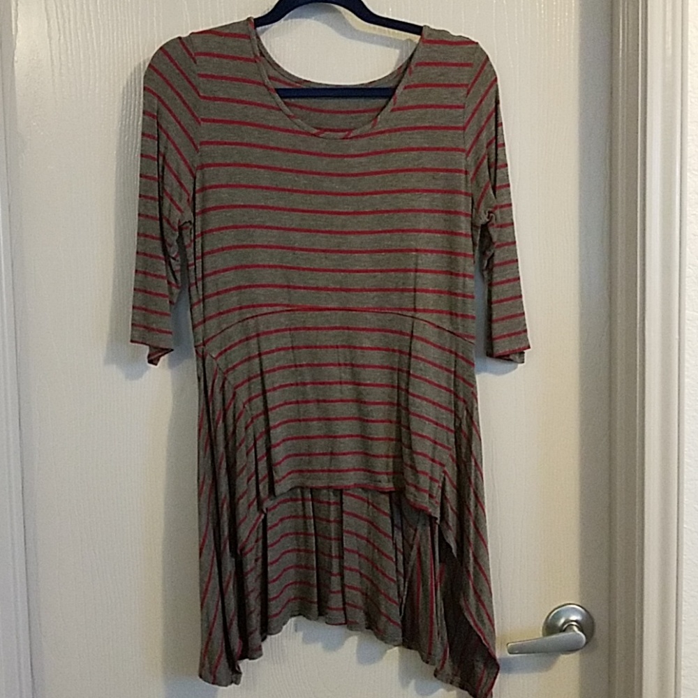 Long blouse. Perfect for jeans or tights